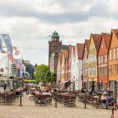 Dinbnb Apartments I Historical Two-Floor Apartment With Rooftop Panorama I 1645 Heritage Bergen Exterior foto